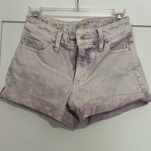 Women’s short, universal threads